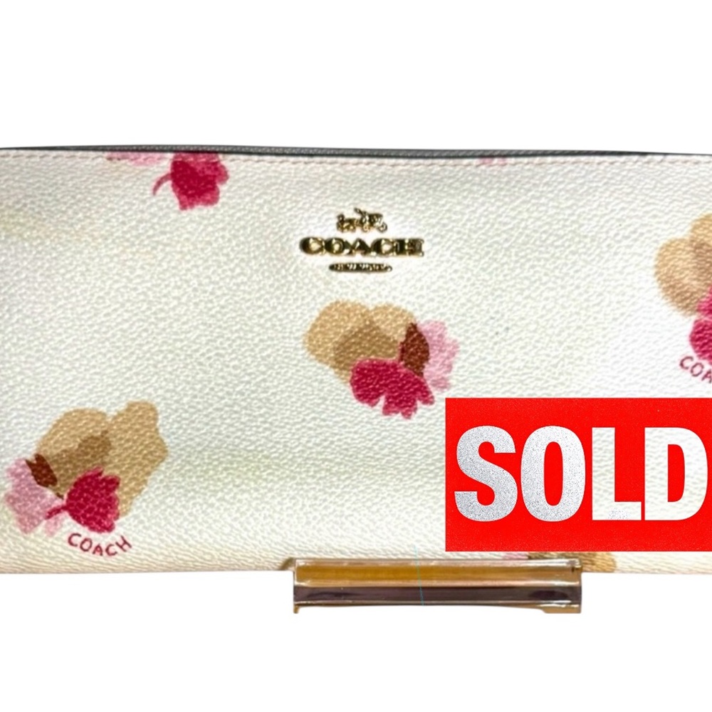Coach Limiteded Edition continental zip around wallet With Pop Floral Print - Picture 1 of 16